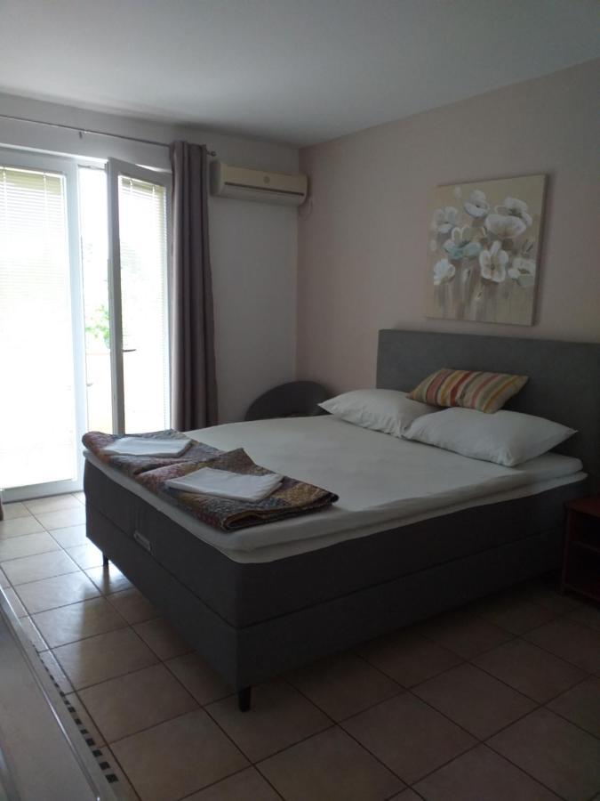 Apartments Golic Biograd Na Moru Extérieur photo