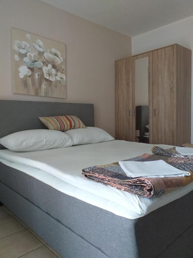 Apartments Golic Biograd Na Moru Extérieur photo