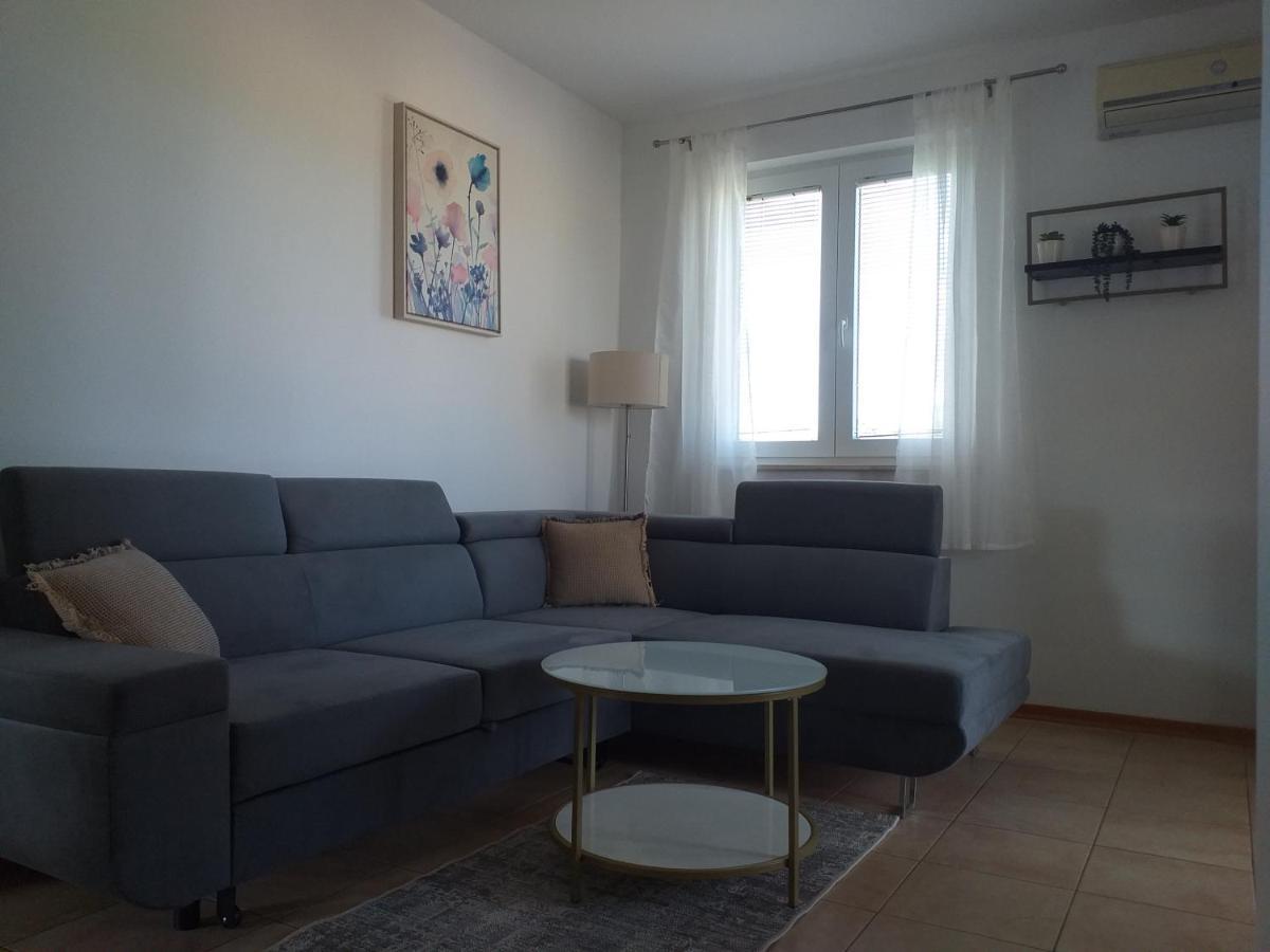 Apartments Golic Biograd Na Moru Extérieur photo