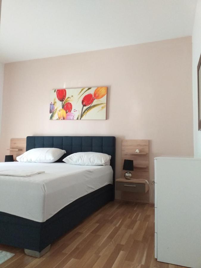 Apartments Golic Biograd Na Moru Extérieur photo